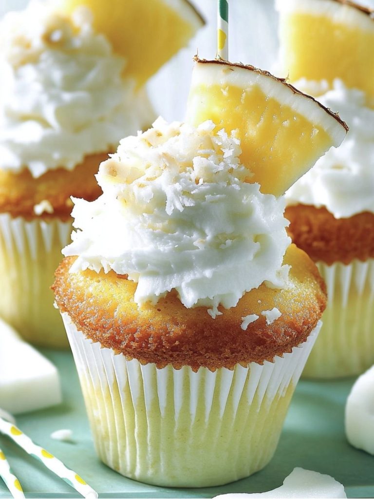 CUPCAKES DE PIÑA colada (4)