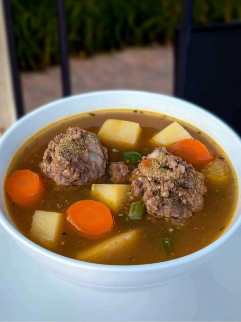 Caldo de Albóndigas Receta Casera (2)