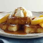 Torrijas de Tres Leches con Duraznos