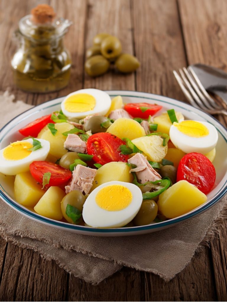 Ensalada Mediterránea de Patata y Atún (3)