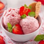 Helado de fresa casero